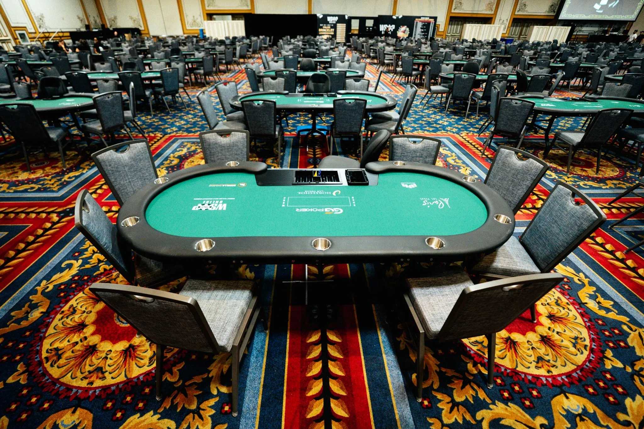 Poker Cash Games Vs Tournaments